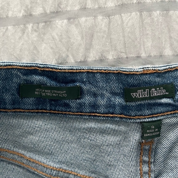 Wild Fable Relaxed Distressed Light Blue Jeans - Picture 4 of 7